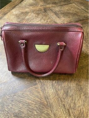 Perry Ellis Portfolio vintage Maroon leather satchel purse